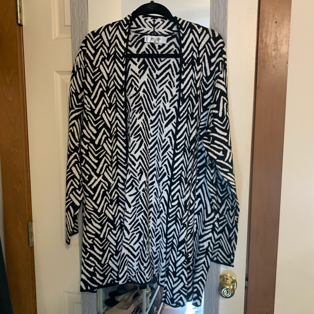 Jones Studio Black and White Cardigan
